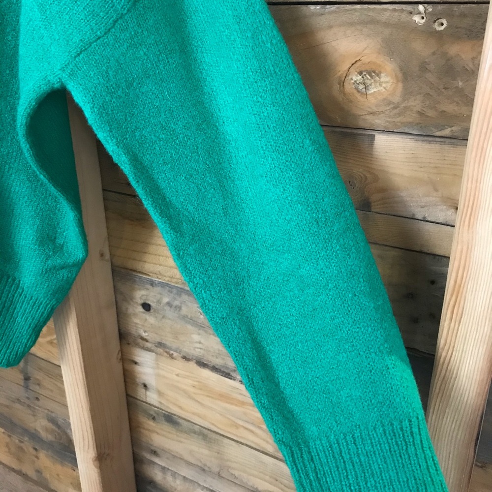 Angel Kiss Size Large Green Sweater super cozy! - Picture 5 of 8